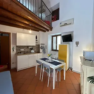 vuccirias-house.sicilyhotelsitaly.net/